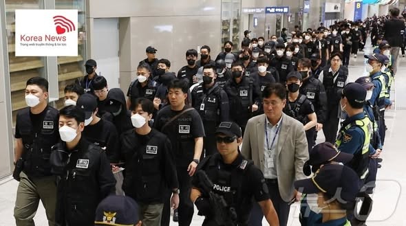 韩国政府遭舆论痛批——所谓“柬埔寨公民撤侨包机”,竟载回一半以上诈骗犯